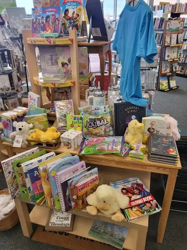 Children's Books & Toys
